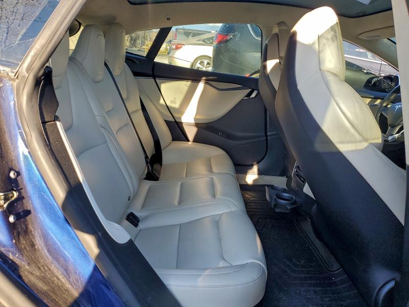 Фото 10 - TESLA MODEL S