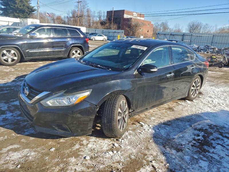 Фото 1 - NISSAN ALTIMA