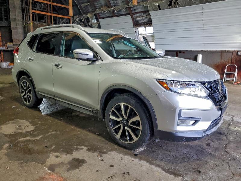 Фото 4 - NISSAN ROGUE