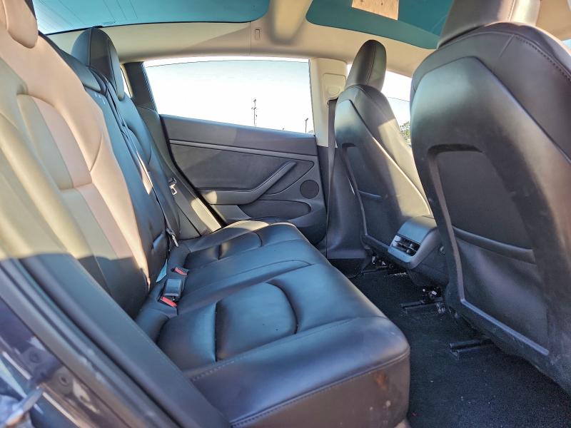 Фото 10 - TESLA MODEL 3