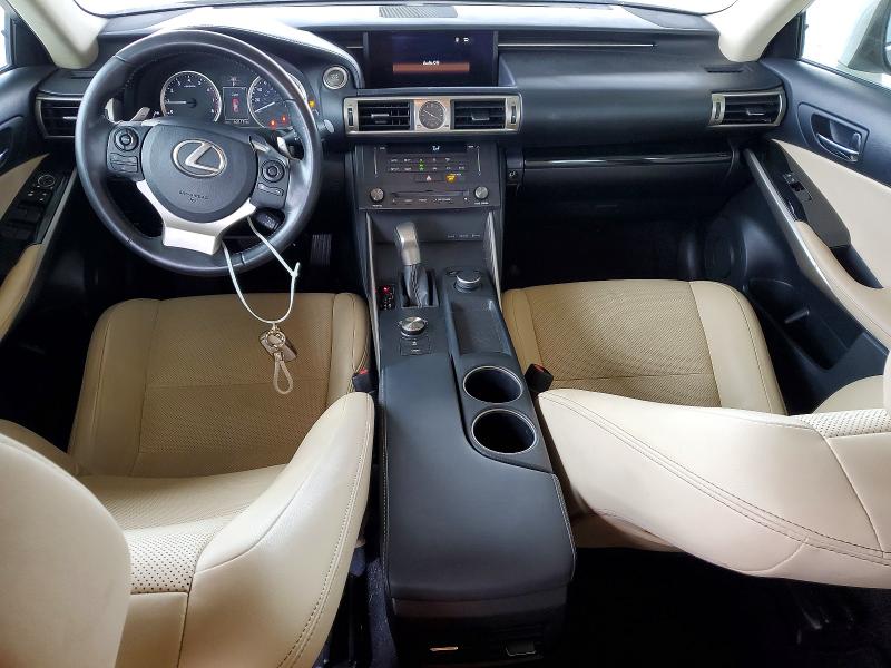 Фото 8 - LEXUS IS