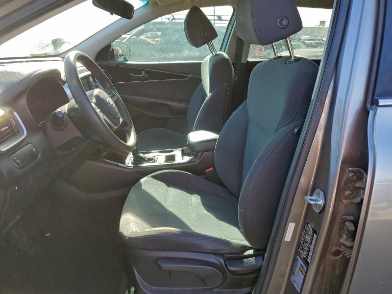 Фото 7 - KIA SORENTO