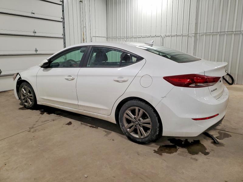 Фото 2 - HYUNDAI ELANTRA