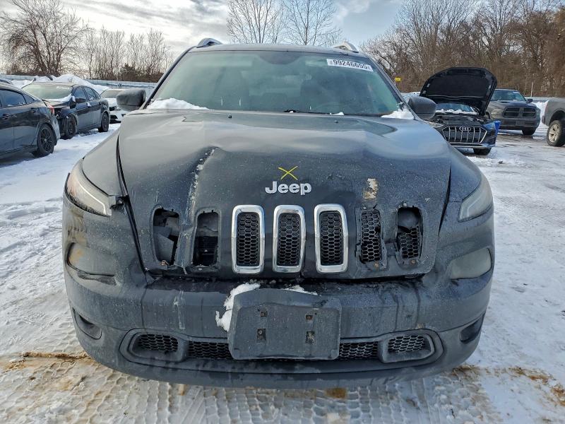 Фото 5 - JEEP GRAND CHER