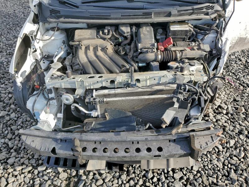 Фото 11 - NISSAN VERSA