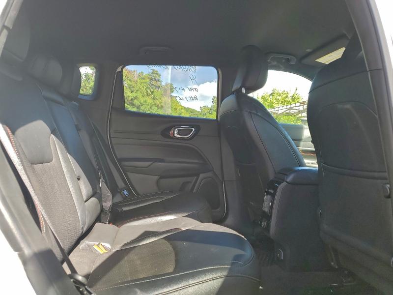 Фото 11 - JEEP COMPASS