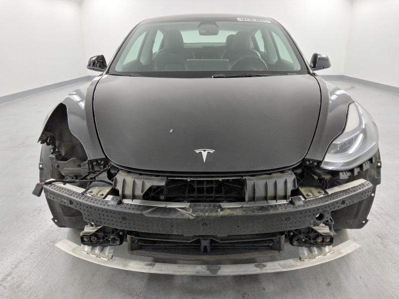 Фото 5 - TESLA MODEL 3