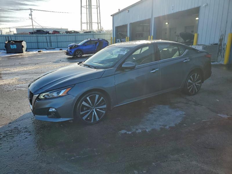 Фото 1 - NISSAN ALTIMA