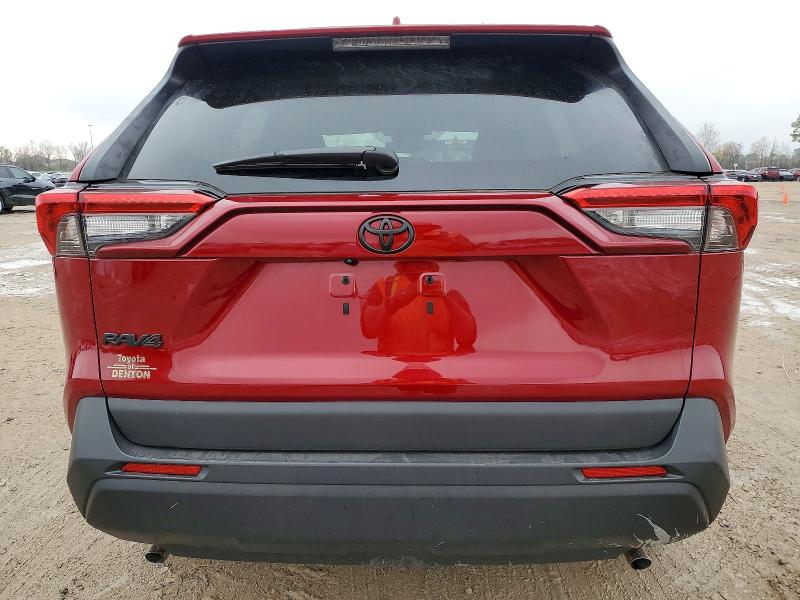 Фото 6 - TOYOTA RAV4