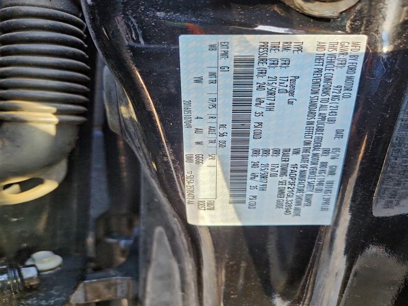 Фото 12 - FORD FOCUS