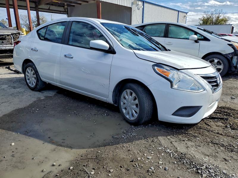 Фото 4 - NISSAN VERSA