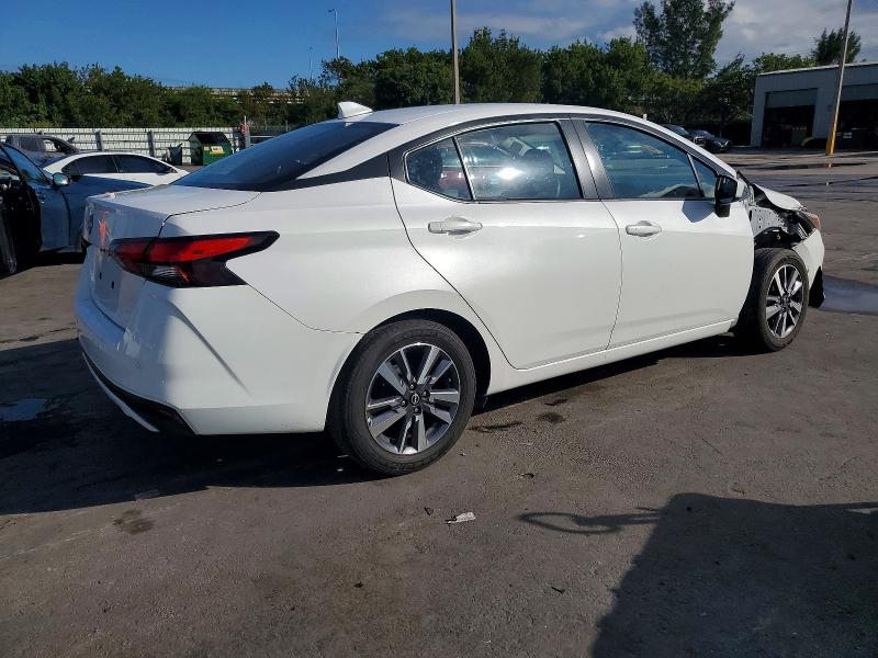 Фото 3 - NISSAN VERSA