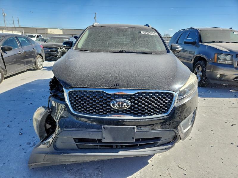 Фото 5 - KIA SORENTO