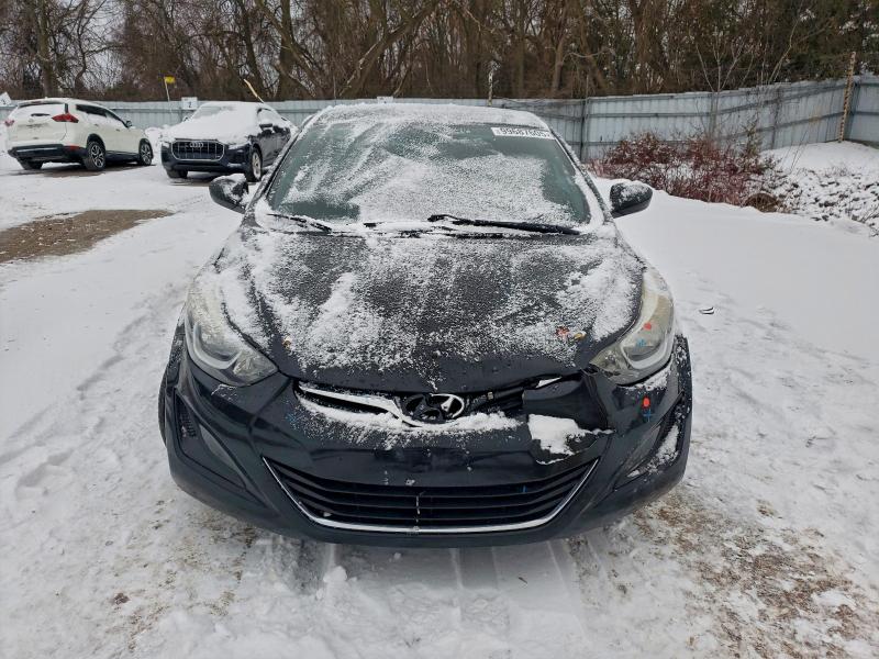 Фото 5 - HYUNDAI ELANTRA