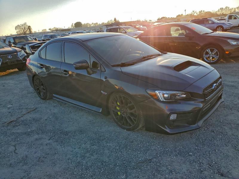 Фото 4 - SUBARU WRX