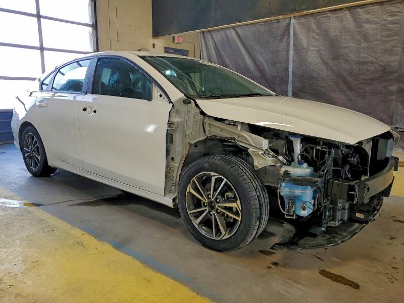 Фото 4 - KIA FORTE