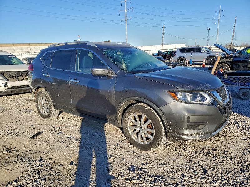 Фото 4 - NISSAN ROGUE