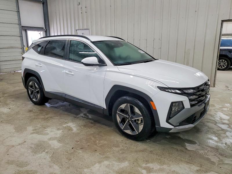 Фото 4 - HYUNDAI TUCSON