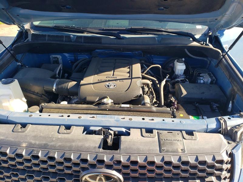 Фото 11 - TOYOTA TUNDRA