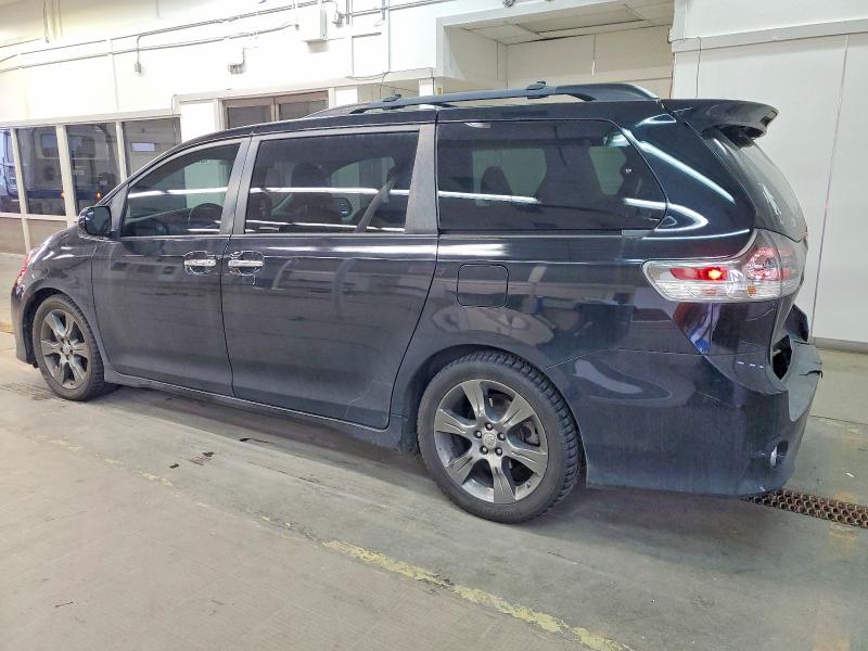 Фото 2 - TOYOTA SIENNA