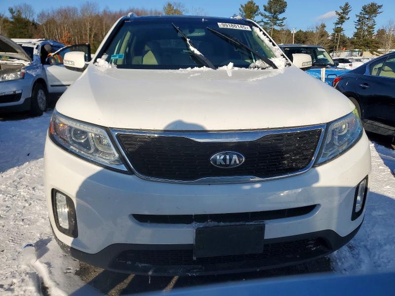 Фото 5 - KIA SORENTO