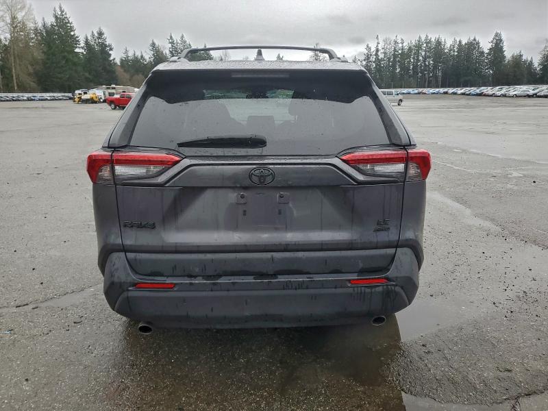 Фото 6 - TOYOTA RAV4