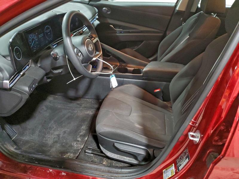 Фото 7 - HYUNDAI ELANTRA