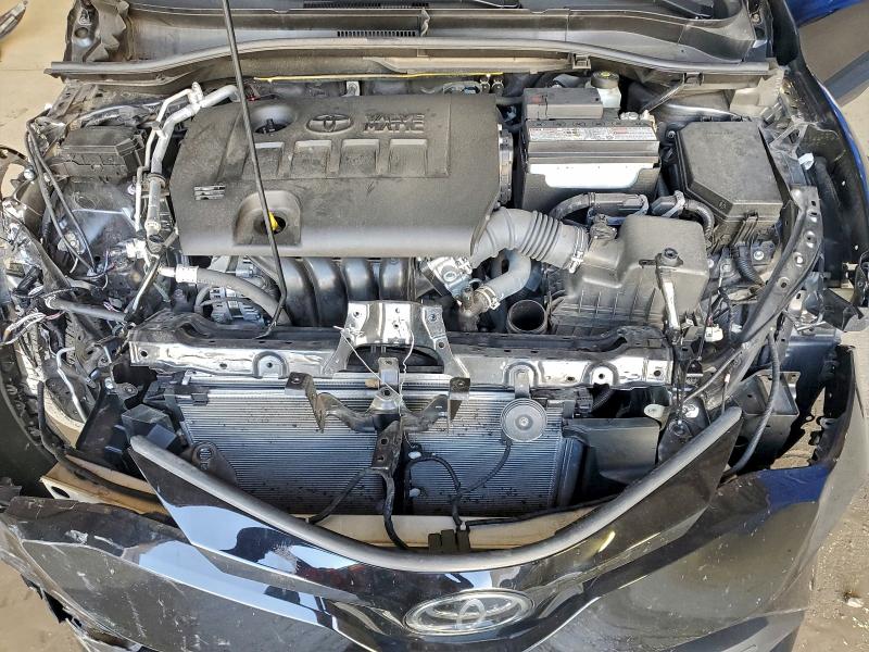 Фото 11 - TOYOTA C-HR