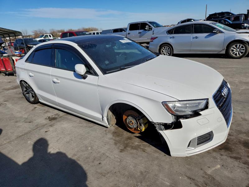 Фото 4 - AUDI A3