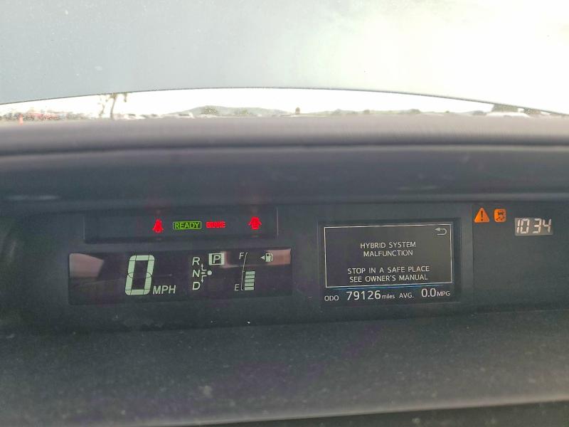 Фото 9 - TOYOTA PRIUS