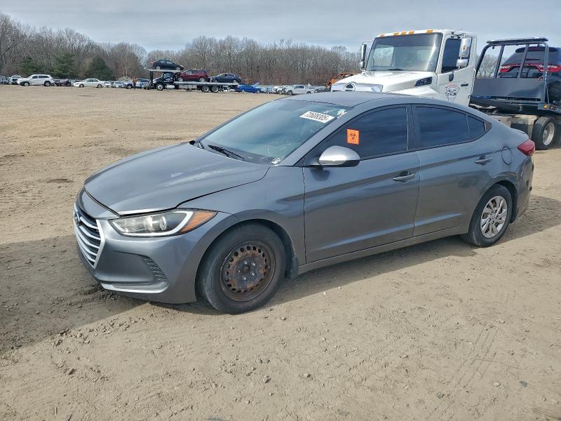 Фото 1 - HYUNDAI ELANTRA