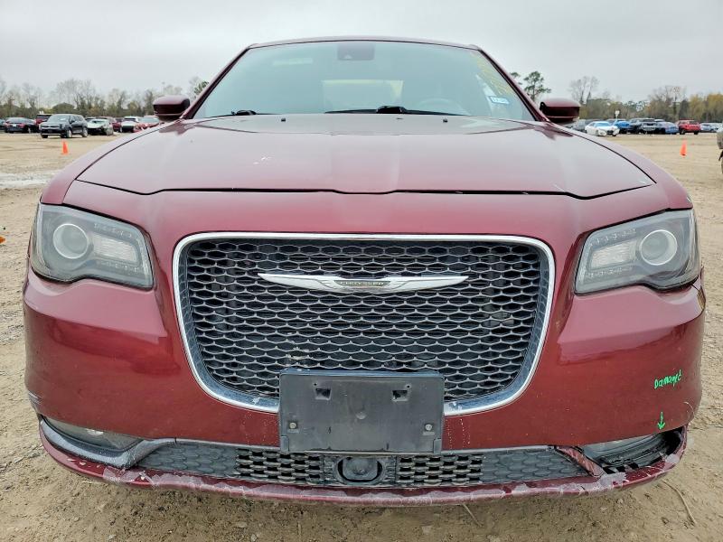 Фото 5 - CHRYSLER 300