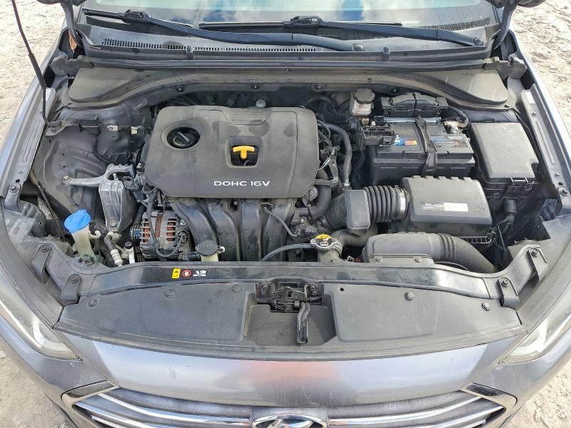 Фото 11 - HYUNDAI ELANTRA