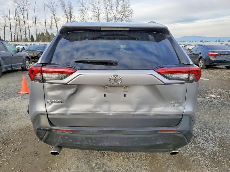 Фото 6 - TOYOTA RAV4