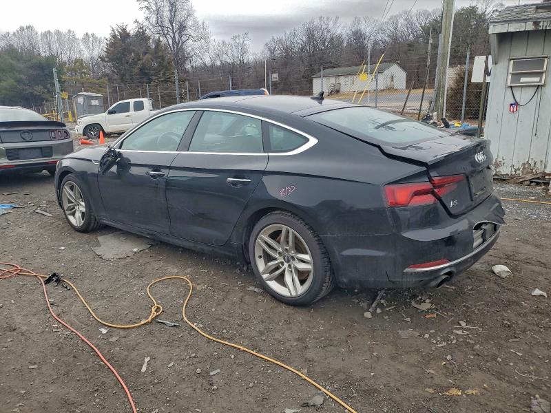 Фото 2 - AUDI A5