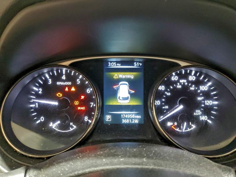 Фото 9 - NISSAN ROGUE