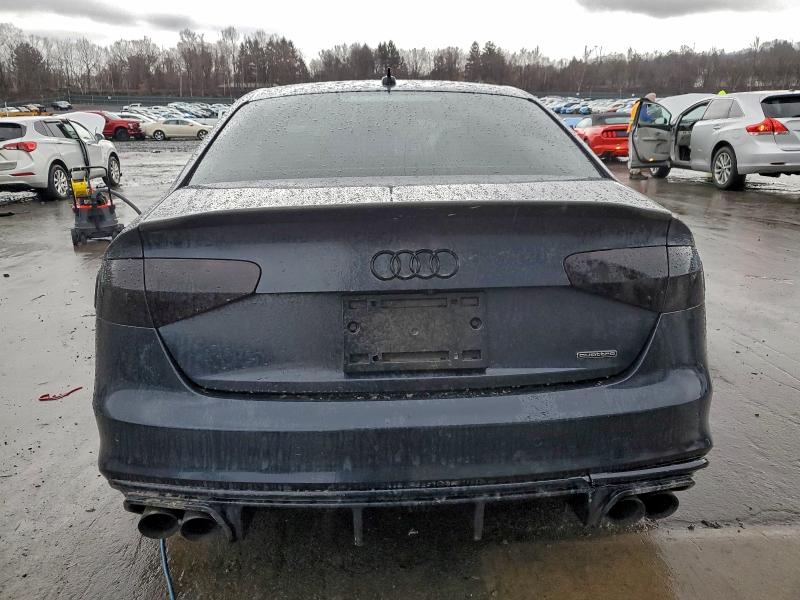 Фото 6 - AUDI A4