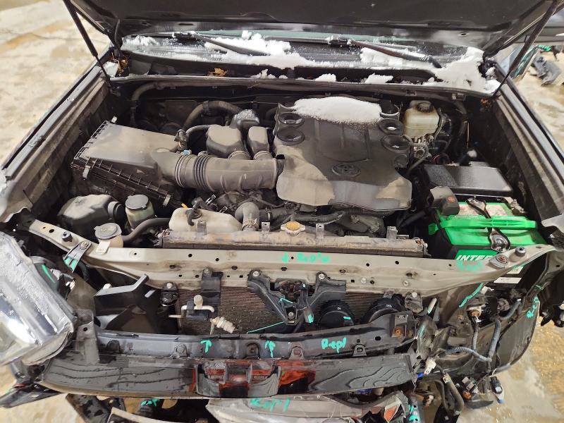 Фото 12 - TOYOTA 4RUNNER