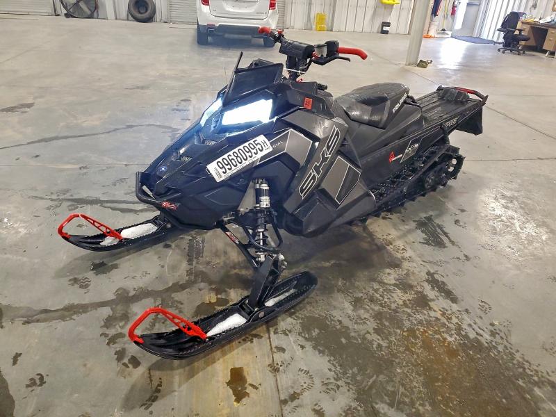 POLARIS SNOWMOBILE 2018