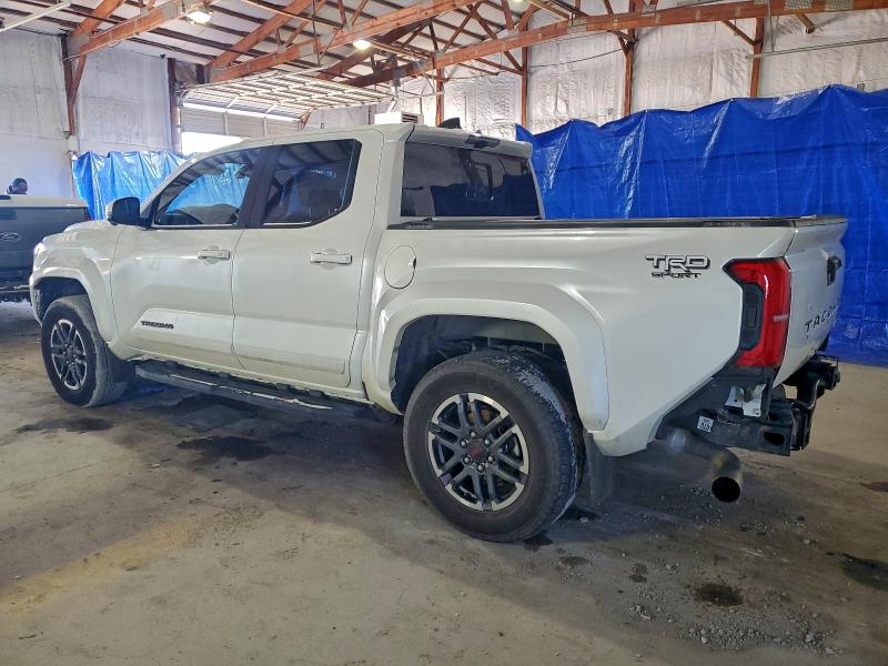 Фото 2 - TOYOTA TACOMA