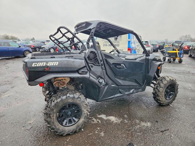 CAN-AM COMMANDER 2021