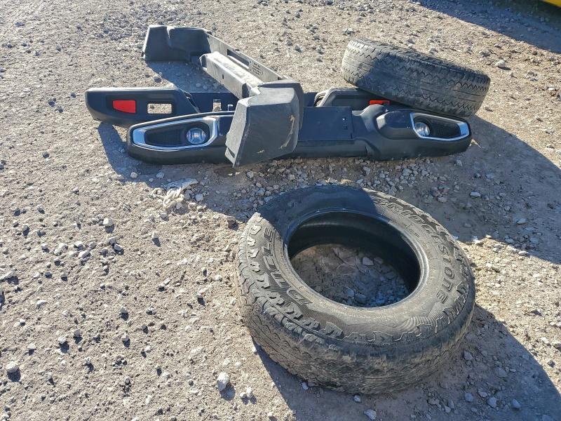 Фото 12 - JEEP GLADIATOR