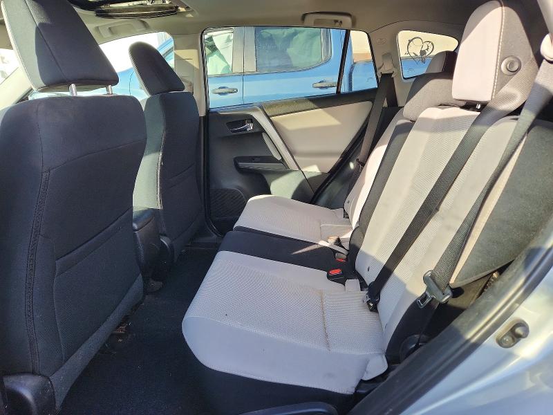 Фото 11 - TOYOTA RAV4