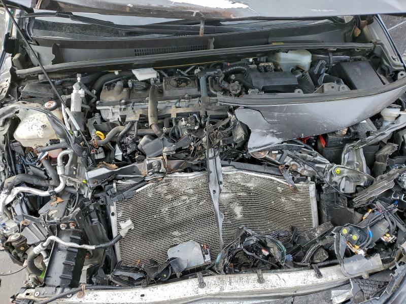 Фото 11 - TOYOTA PRIUS