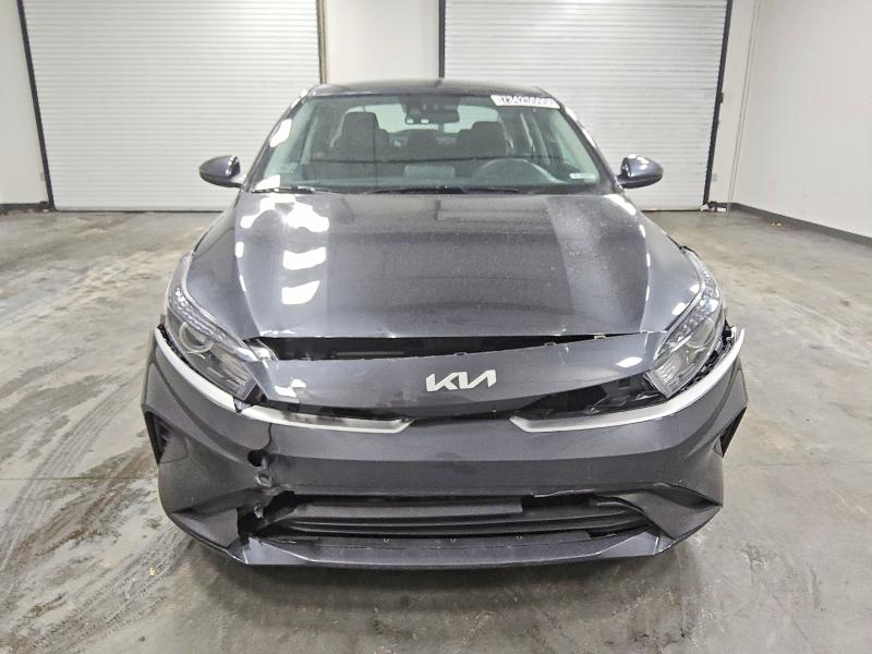 Фото 5 - KIA FORTE