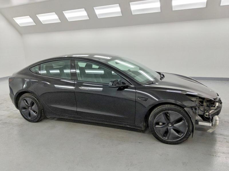 Фото 4 - TESLA MODEL 3