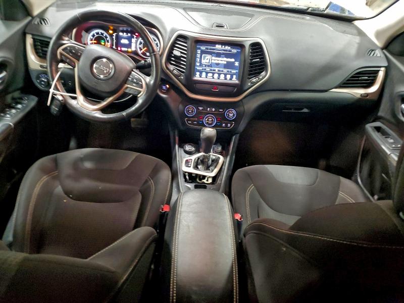 Фото 8 - JEEP GRAND CHER