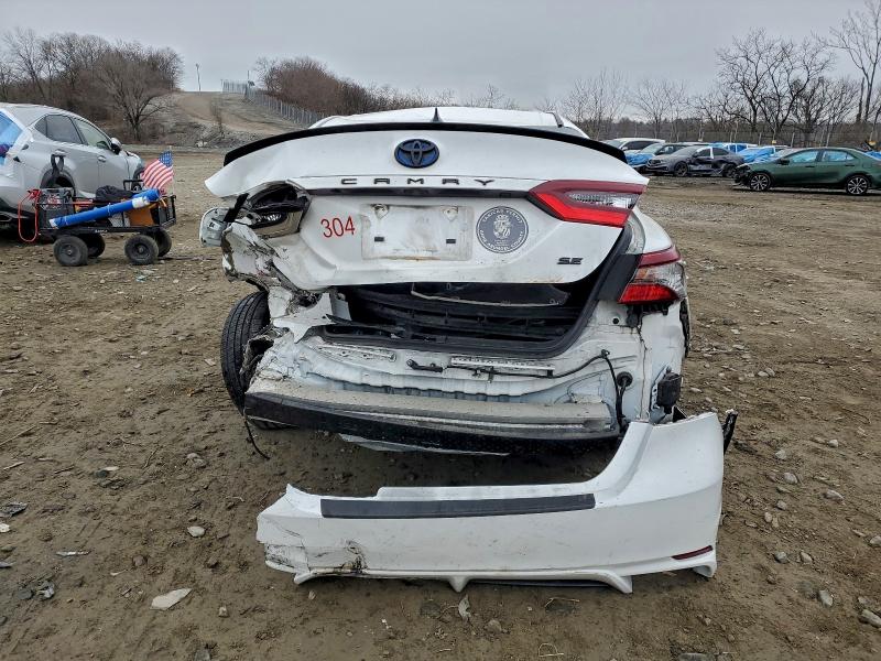 Фото 6 - TOYOTA CAMRY