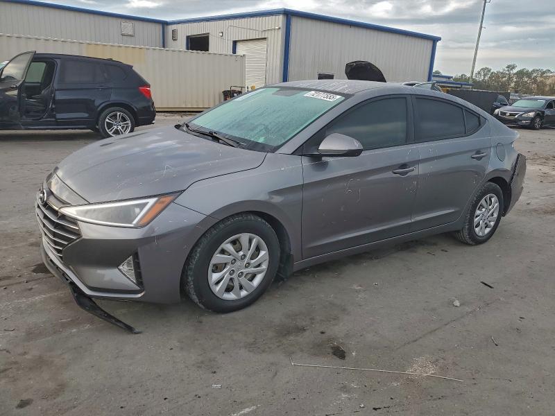 Фото 1 - HYUNDAI ELANTRA