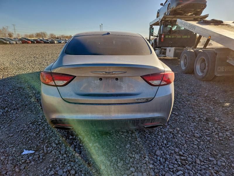 Фото 6 - CHRYSLER 200